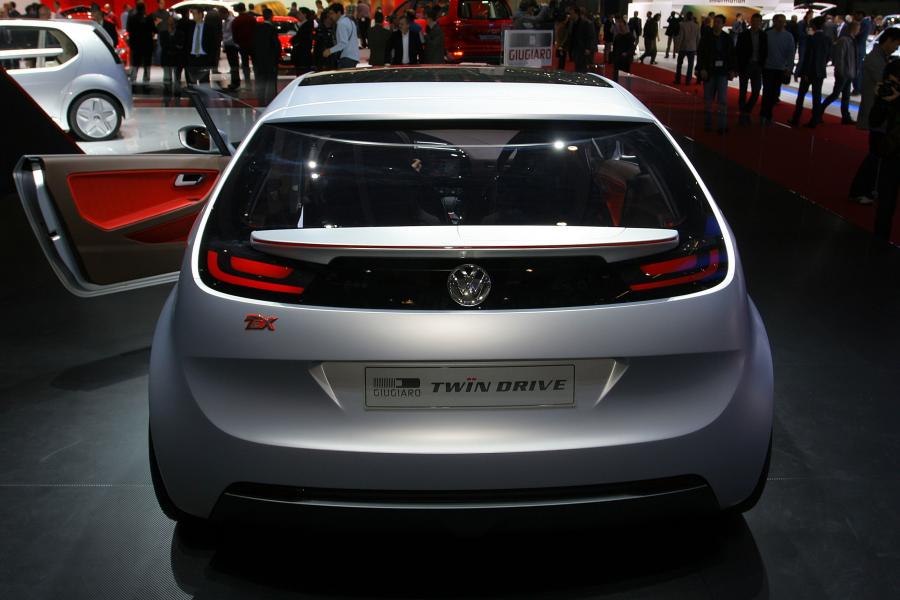  ItalDesign Tex 2011 года  (фото 9 из 40)